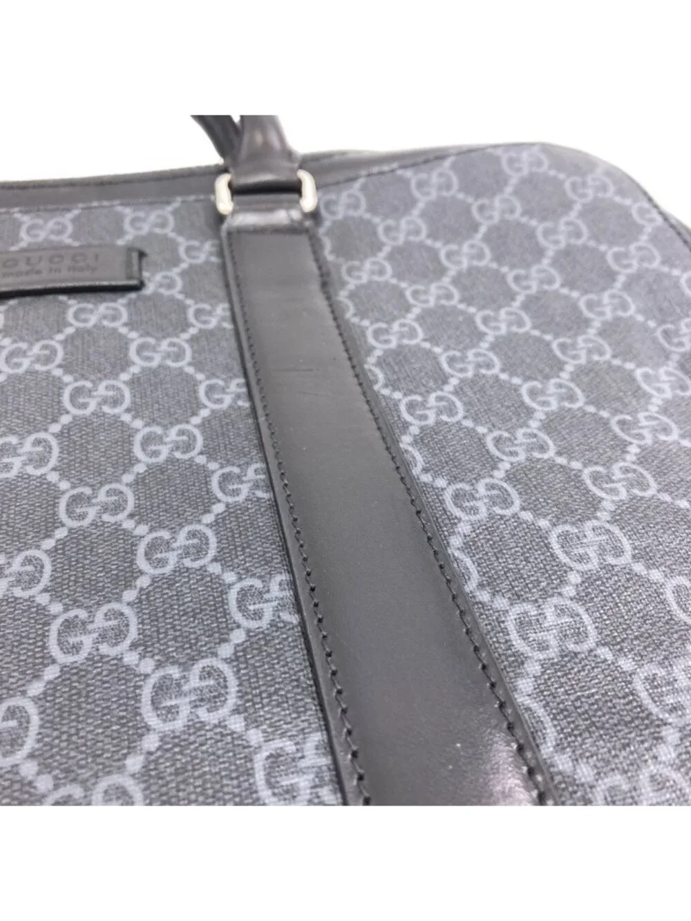Gucci GG Supreme Business Bag